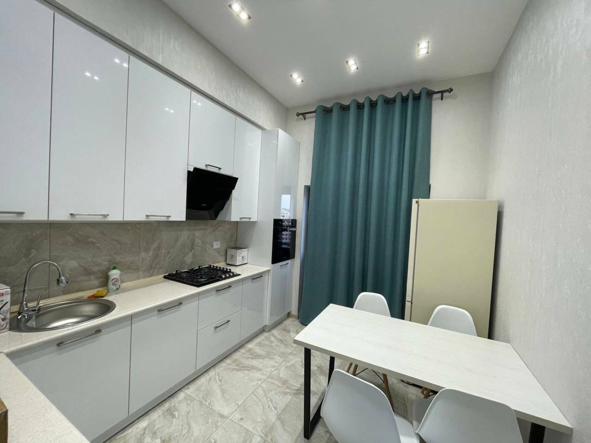 Квартира 3 комнаты 80 м² в Ташкенте, Узбекистан